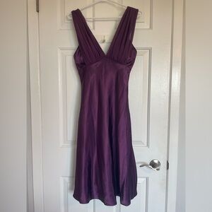 Women’s silky satin formal dress with lace - Purple - size small